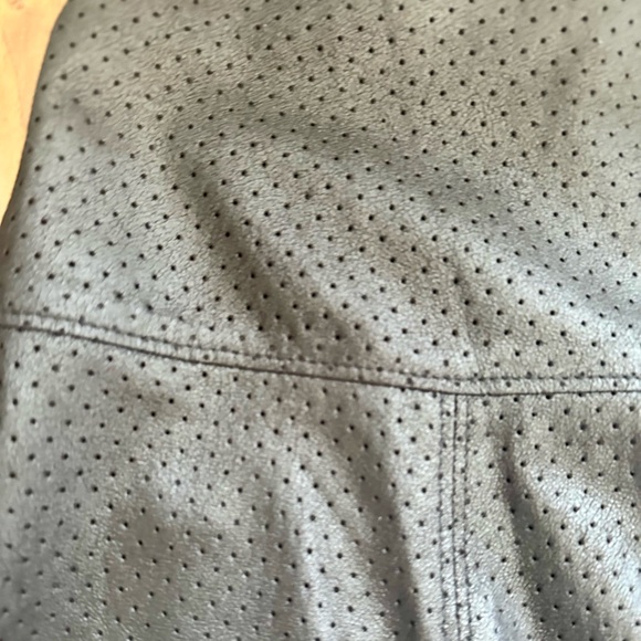 Club Monaco skirt - Picture 2 of 3